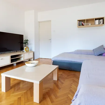 Zen Apartment *